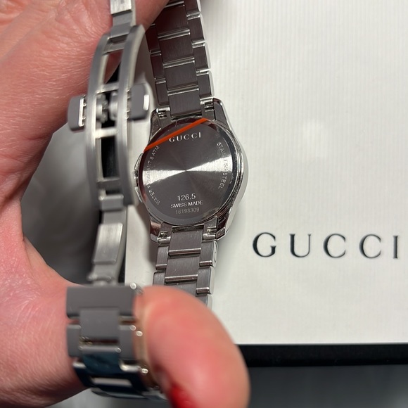 Gucci watch 💯 Authentic G Timeless | authentic with original packaging - Picture 6 of 9